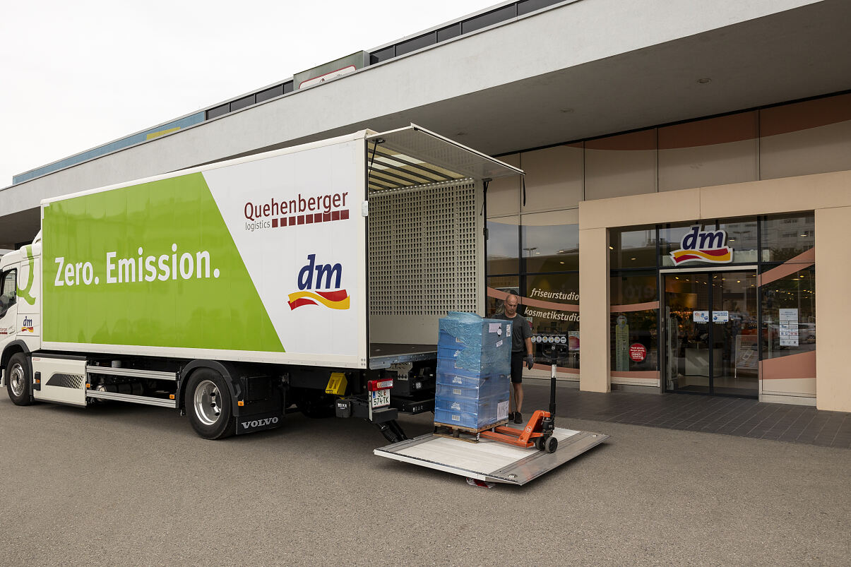 dm Pressebild E-Lkw 2