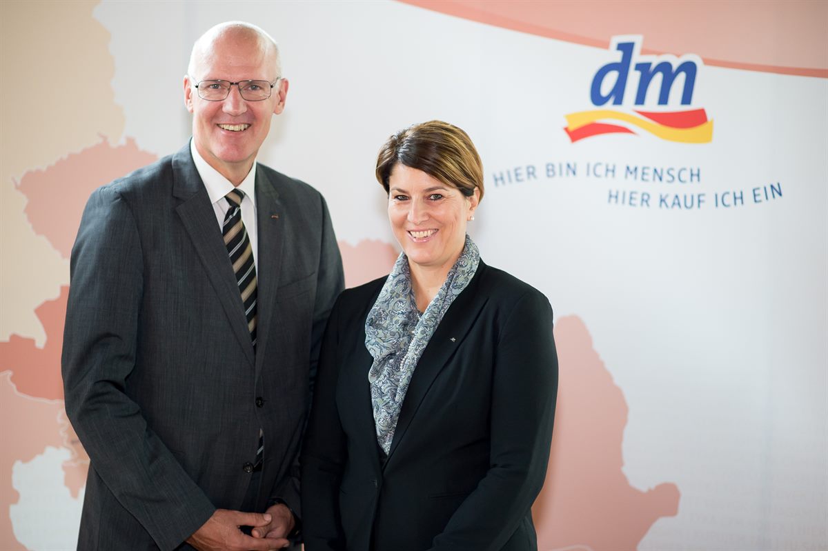 dm Bilanz-Pressekonferenz zum Geschäftsjahr 201516 in Wien.