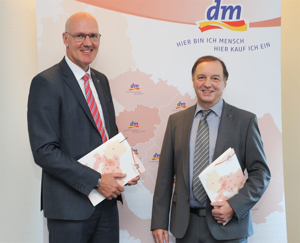 dm Bilanz-Pressekonferenz in Salzburg