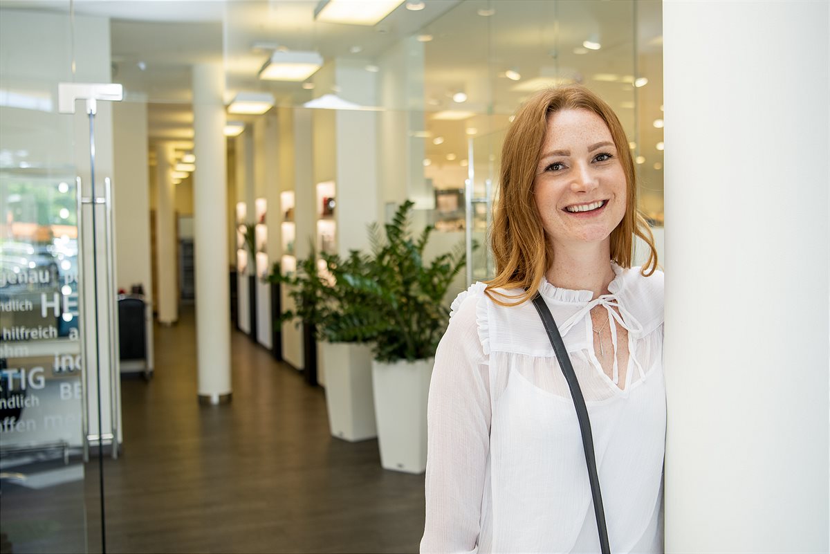 Kein versteckter „Frauen-Aufschlag“ im dm friseurstudio