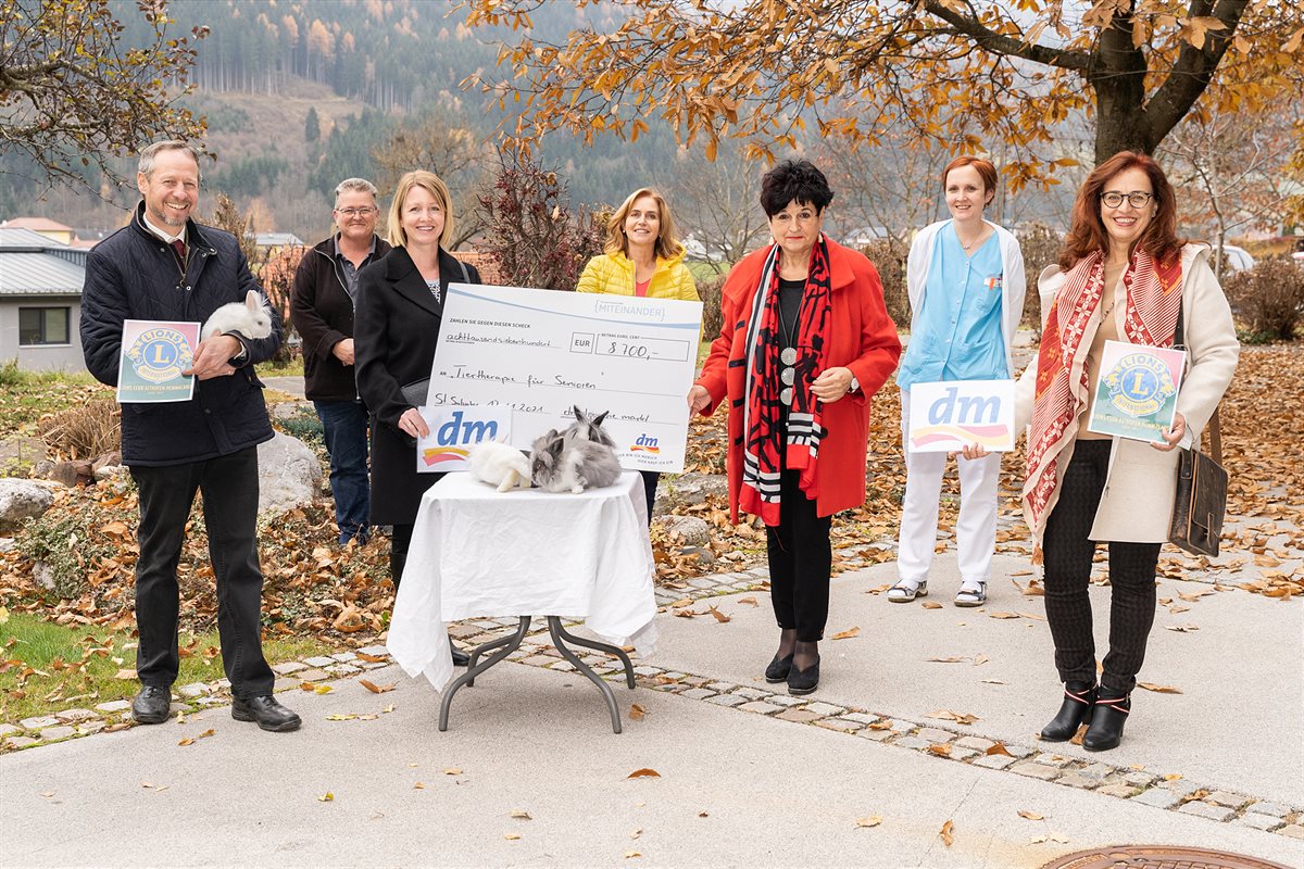 Erfolgreiches Projekt Tiertherapie für Senioren