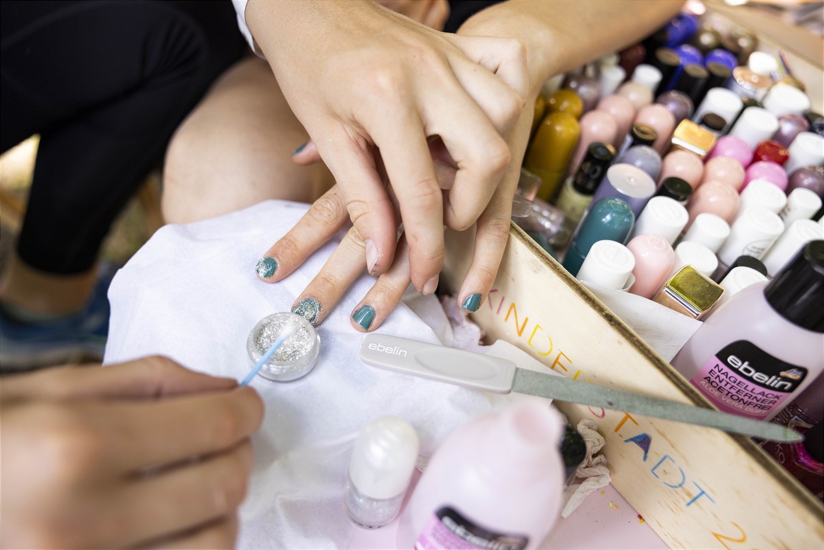 Beautysalon in der Ministadt Salzburg mit Produkten von dm drogerie markt