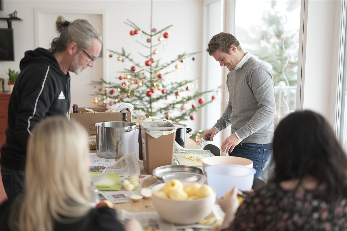 Beim Festessen wurde gemeinsam gekocht