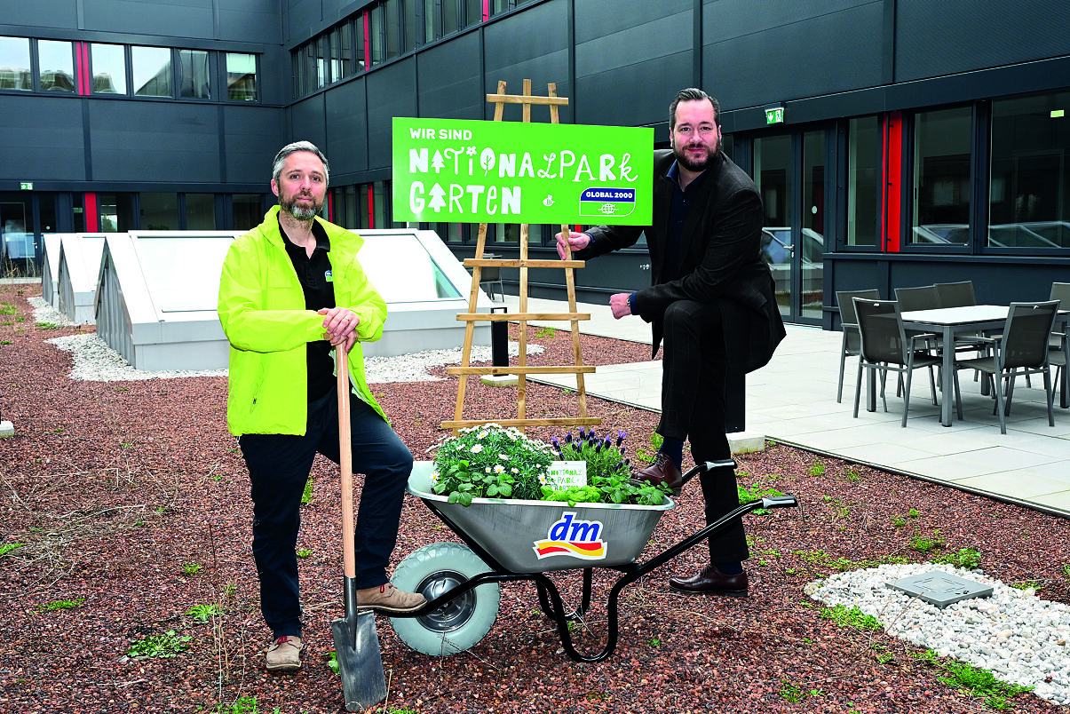 Spatenstich für den Nationalpark Garten im dm dialogicum