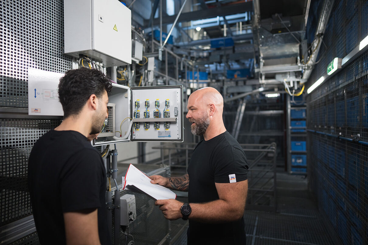 Seit jeher nimmt dm die Rolle eines Innovationsführers in der Handelslandschaft ein. Um diesem Anspruch auch künftig gerecht zu werden, investiert das Unternehmen in Zukunftstechnologien für Effizient und Serviceleistungen.