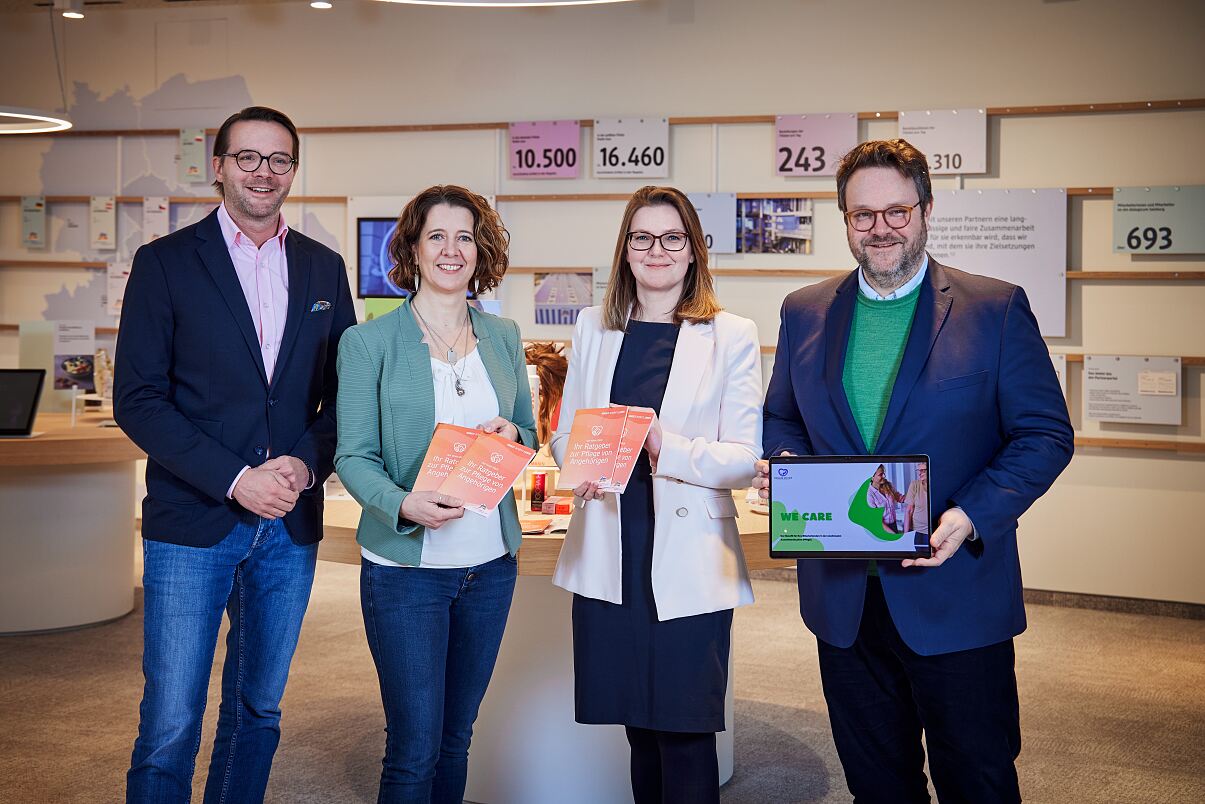 Die Kooperation mit der Online-Plattform because-we.care bietet Unterstützung für dm Mitarbeiterinnen und Mitarbeiter in Pflegesituationen.