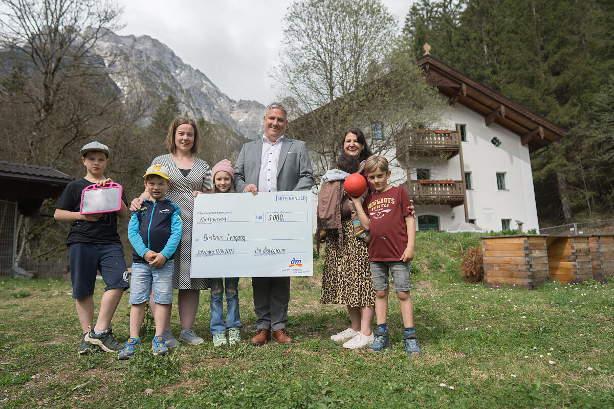 dm Pressebild Spende Badhaus Leogang 1