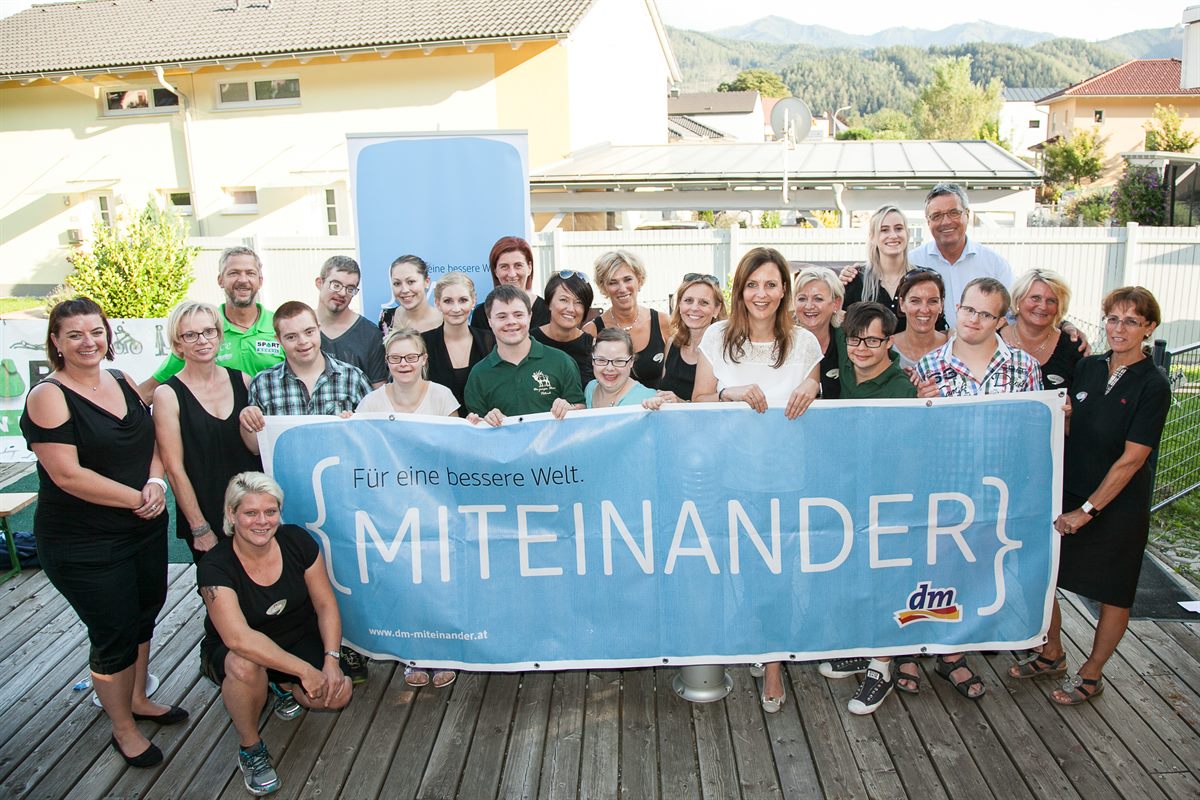 Am 2.9. feierten dm drogerie markt, Sportbündel und Beniva die erfolgreiche Zusammenarbeit.
